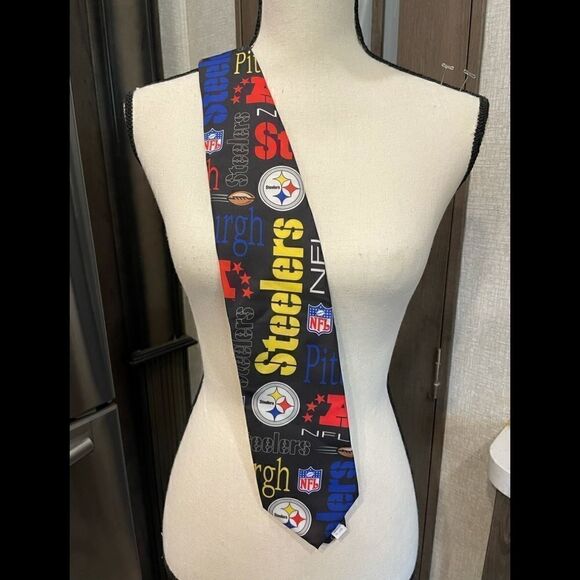 Steelers Neck Tie  - Picture 1 of 2